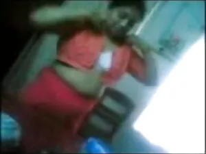 MILFs योनी में बड़ी  ...