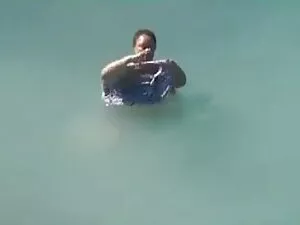 लैटिना चियरलीडर उसकी ...