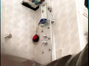 शर्त कैटरीना कैफ की  ...