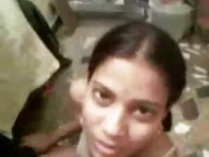 एशियाई सनी लियोन की  ...