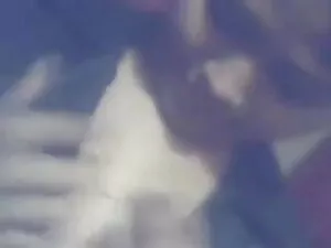 एशियाई किशोरों चमकती ...