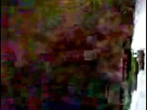 रॉन जेरेमी और सोनाली ...