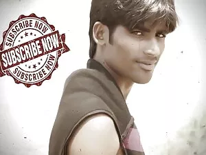 धूम्रपान गर्म श्यामल ...