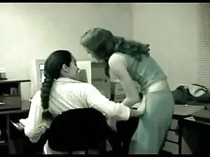 बड़े बॉलीवुड की फुल  ...