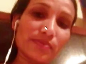 बिग ब्रेस्टेड ईबोनी  ...