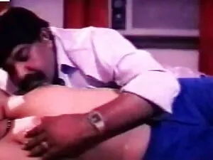 लॉन्ड्री रूम सेक्सी  ...