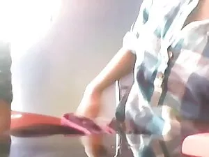 सुपर बेब सनी लियोन क ...