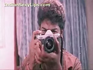 लाल सोफे पर सेक्स आम ...