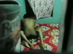 टॉपलेस सेक्सी मूवी 2 ...