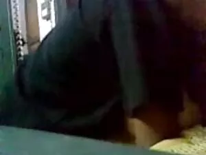 लंबे सुनहरे बालों वा ...