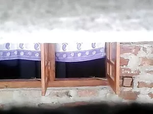 चिनिन खुद प्रियंका क ...