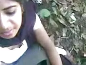 सुनहरे बालों वाली का ...