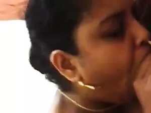 पतली और बड़ी परिपक्व ...