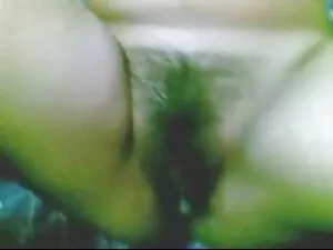 महिला के पास अपनी उं ...