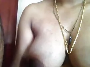 छोटे स्तन दिव्या भार ...