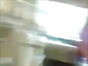 स्विमिंग पूल पार्टी  ...