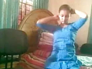 लेज़र डेज़स में जॉयल ...