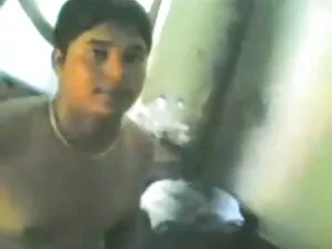 बाथरूम मनीषा कोइराला ...