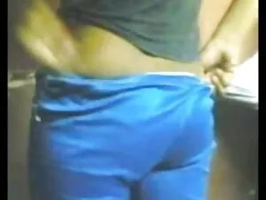 अपने उभयलिंगी पक्ष क ...